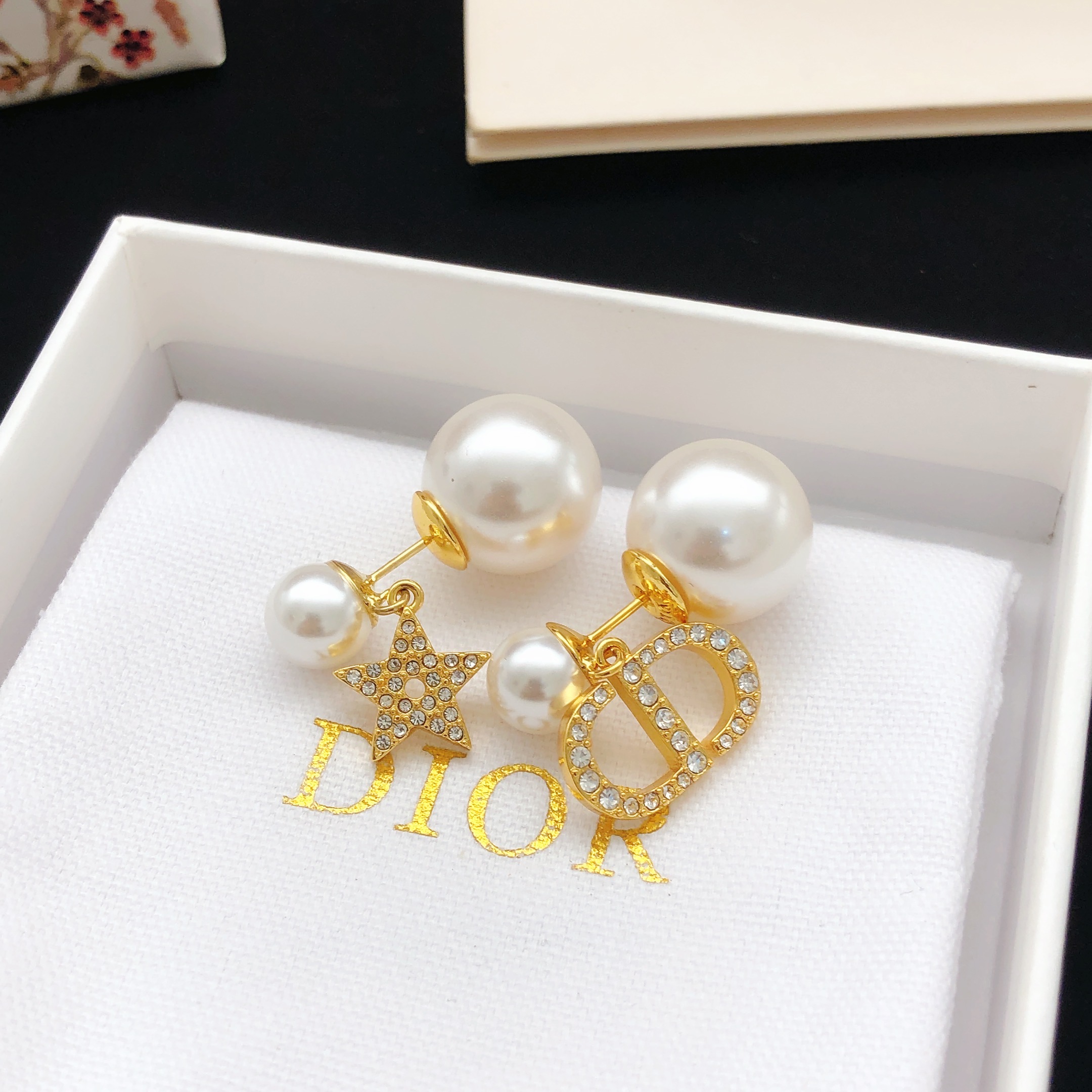 Chanel Haute Joaillerie Fine Jewelry Earrings Necklace Ring Ref 2