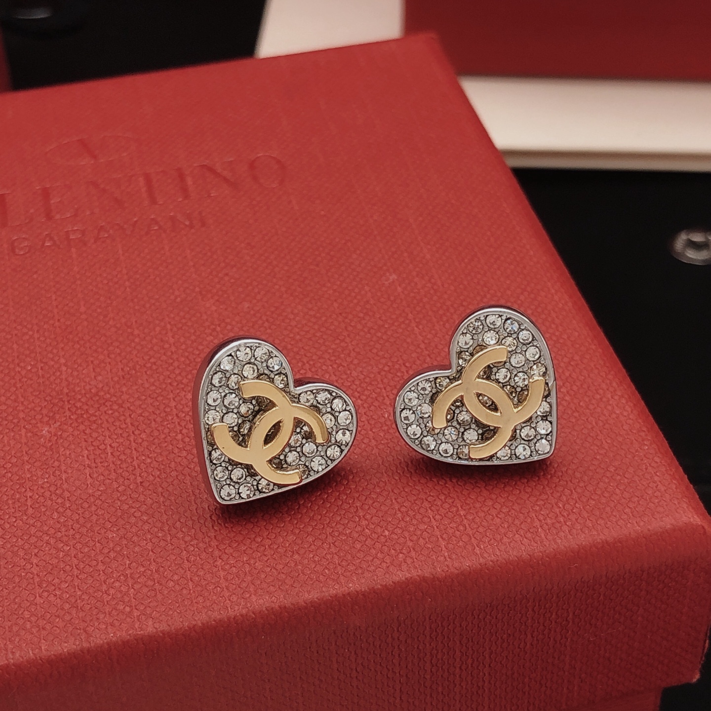 Chanel Haute Joaillerie Fine Jewelry Earrings Necklace Ring Ref 4