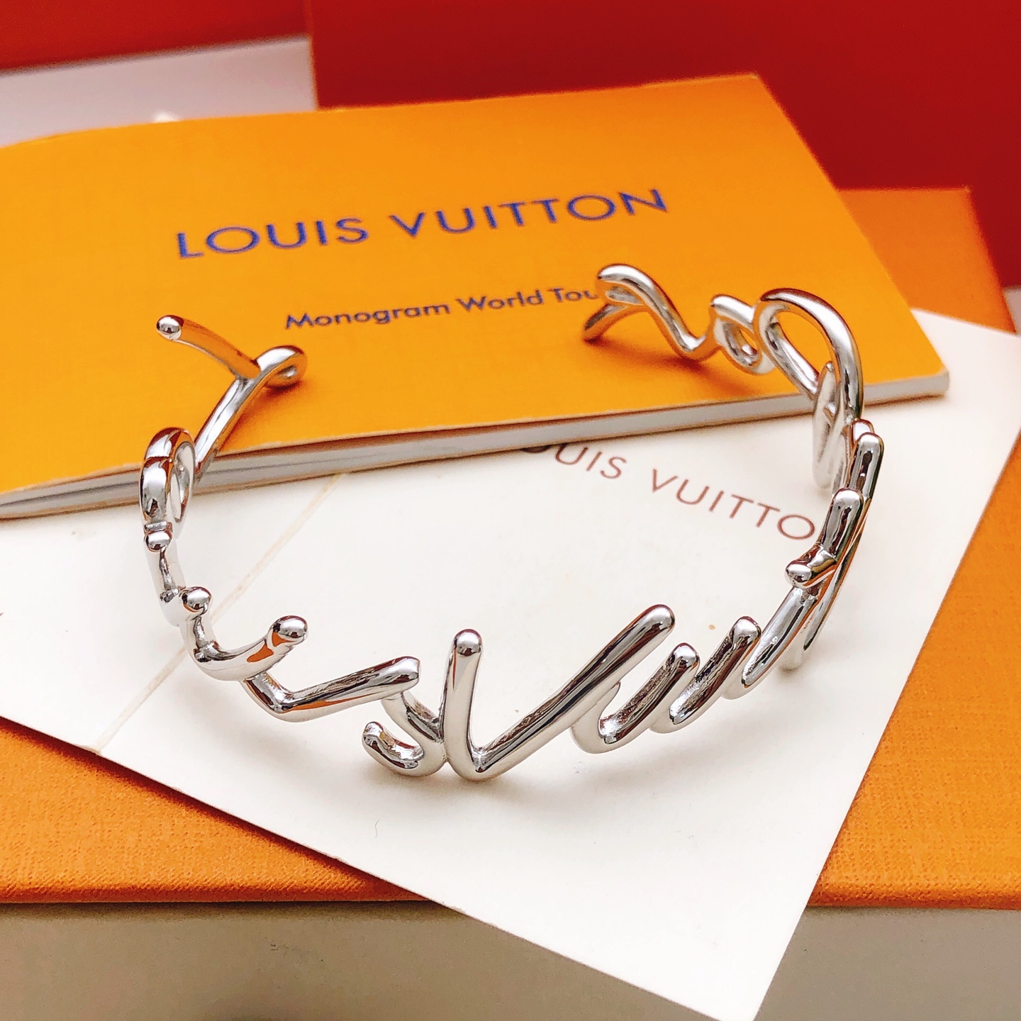 Louis Vuitton Lv*最新款