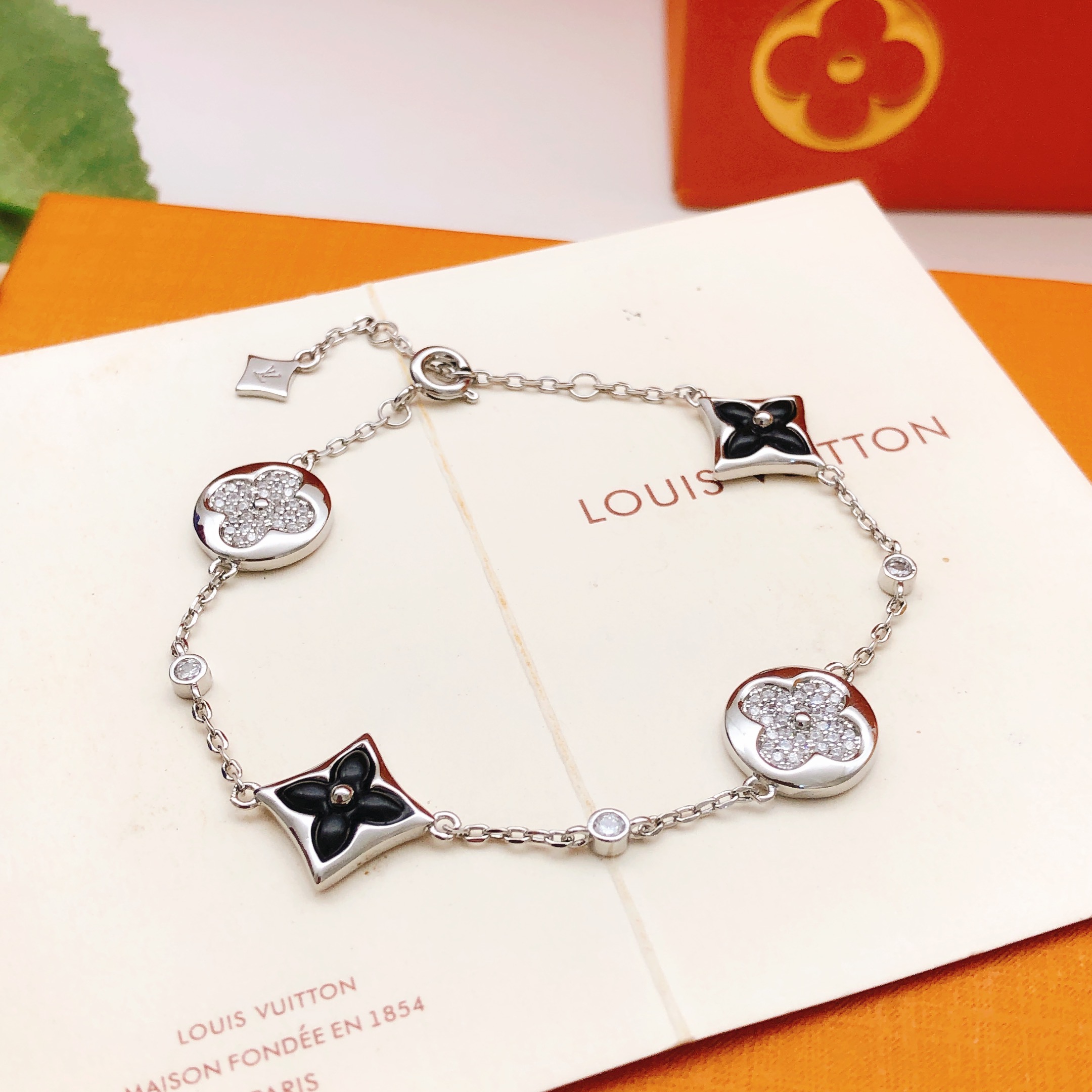 Louis Vuitton Lv*最新款