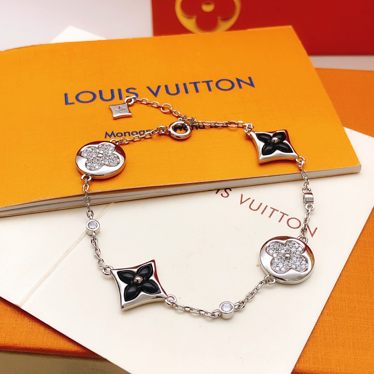 Louis Vuitton Lv*最新款
