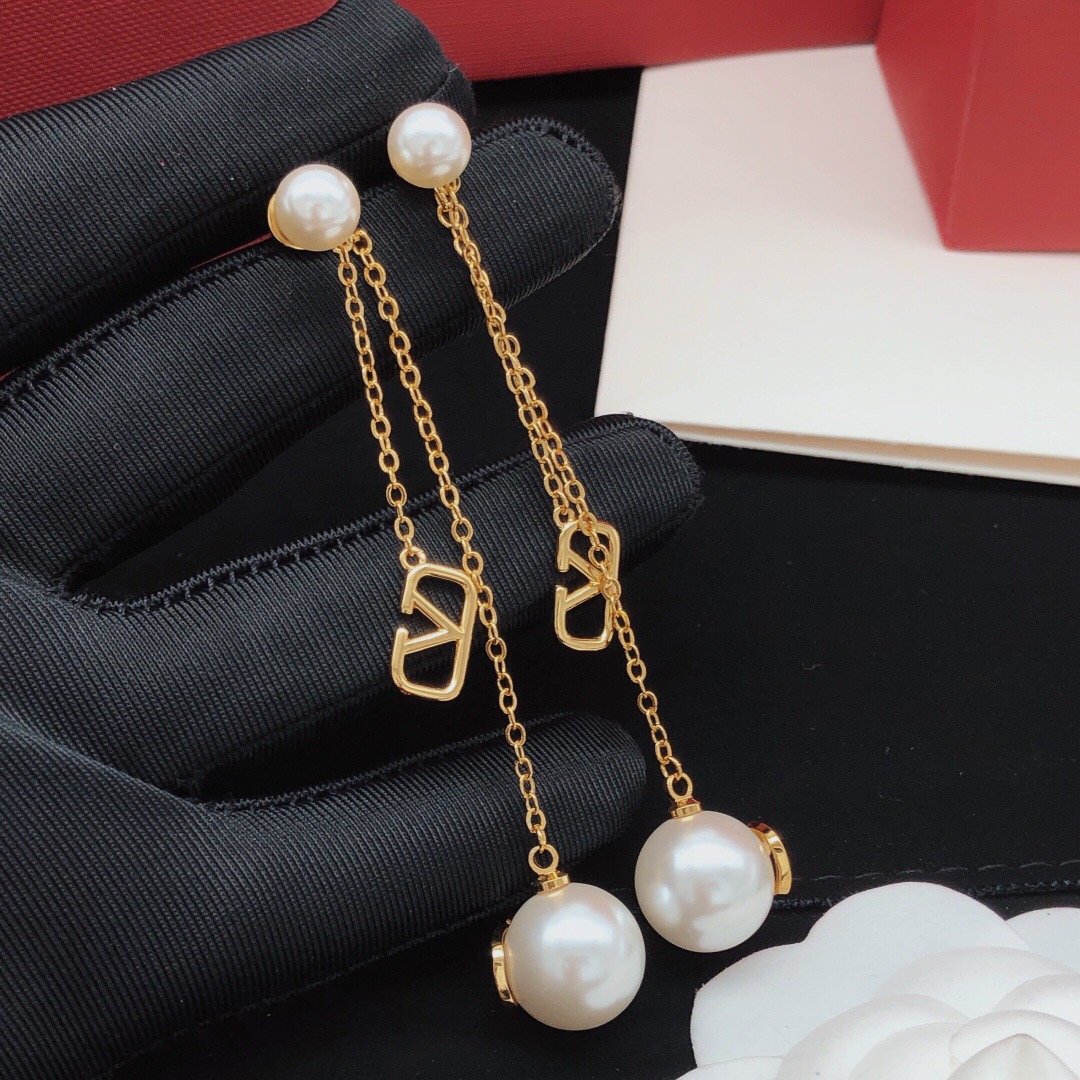 Valentino Haute Joaillerie Fine Jewelry Earrings Necklace Ring 2