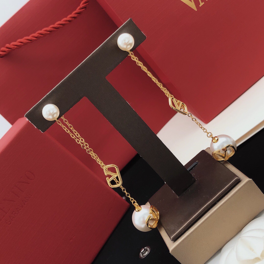 Valentino Haute Joaillerie Fine Jewelry Earrings Necklace Ring 4