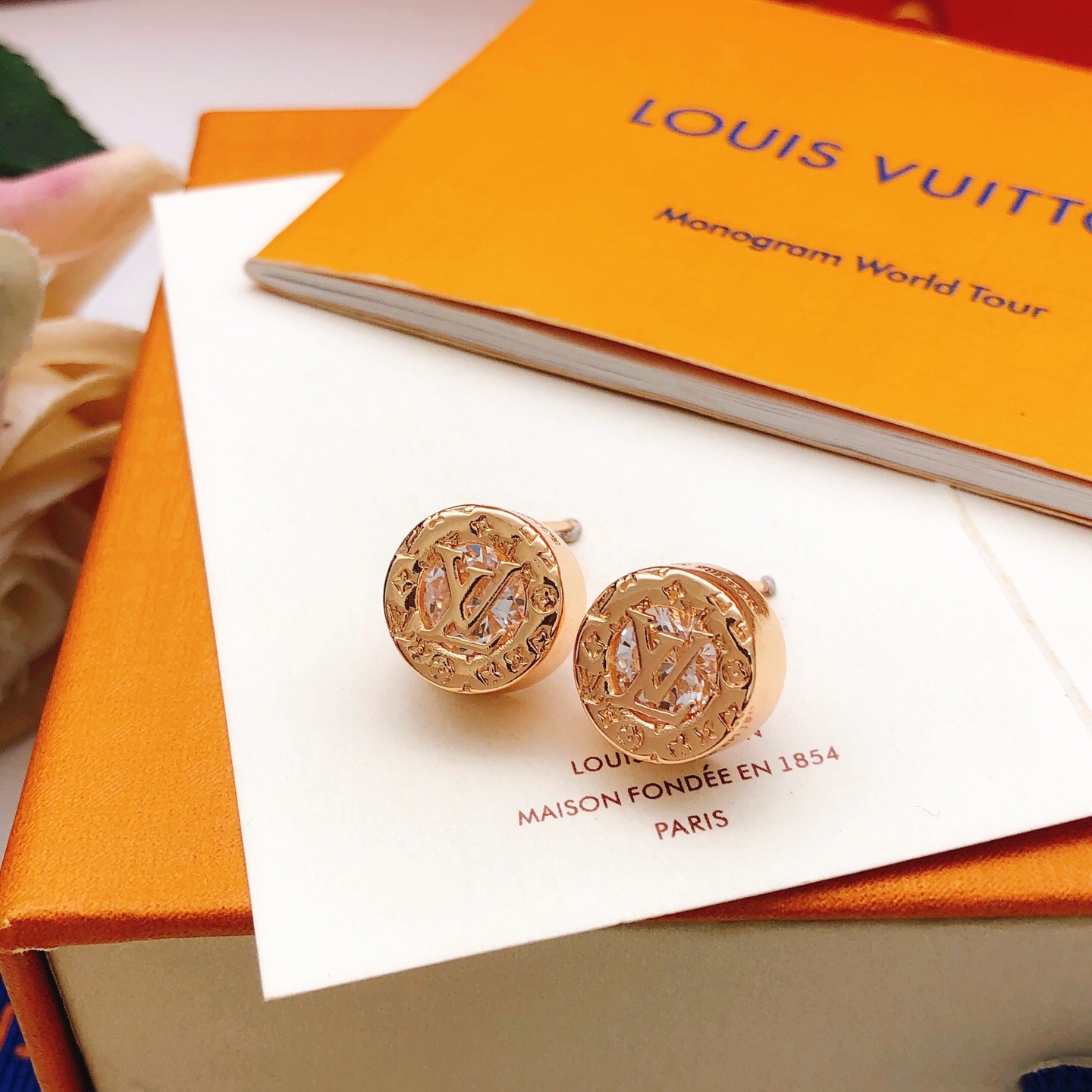 Louis Vuitton Haute Joaillerie Fine Jewelry Earrings Necklace Ring 3