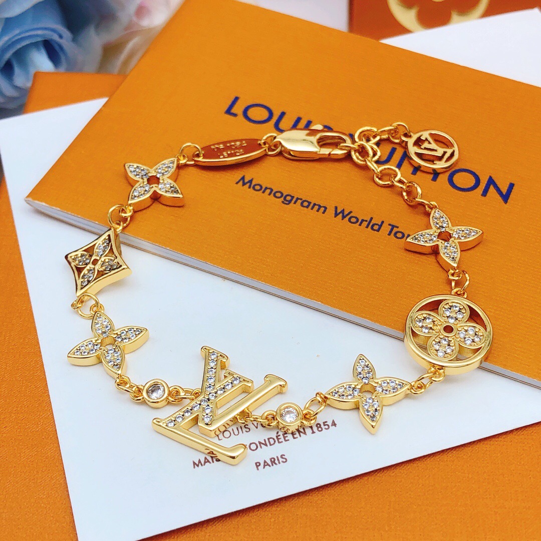 Louis Vuitton Haute Joaillerie Fine Jewelry Earrings Necklace Ring Ref 2