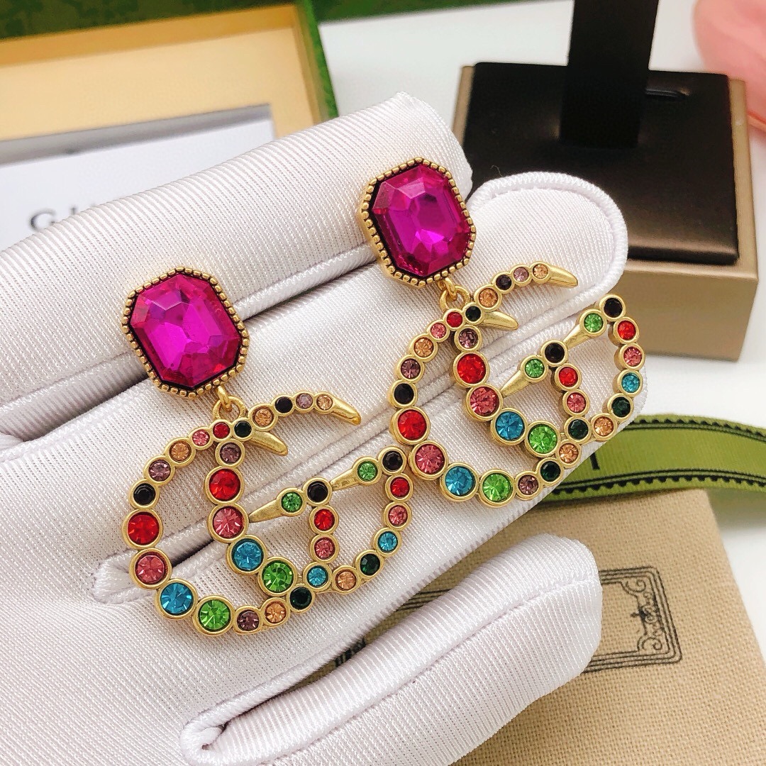 Número GED0154 Recomendación de hoy: nuevos pendientes de diamantes de colores de Gucci