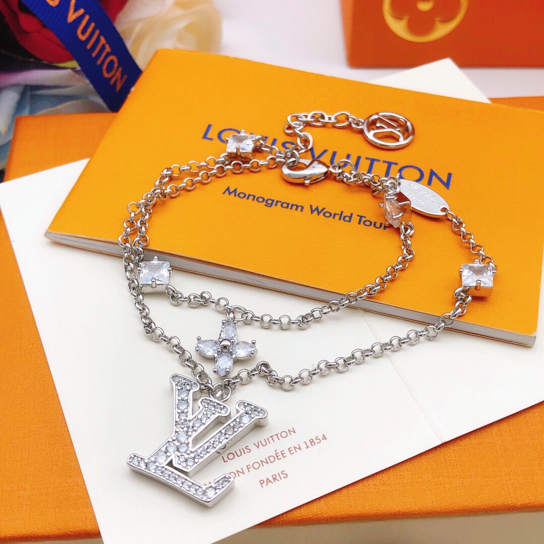 Louis Vuitton Haute Joaillerie Fine Jewelry Earrings Necklace Ring 3