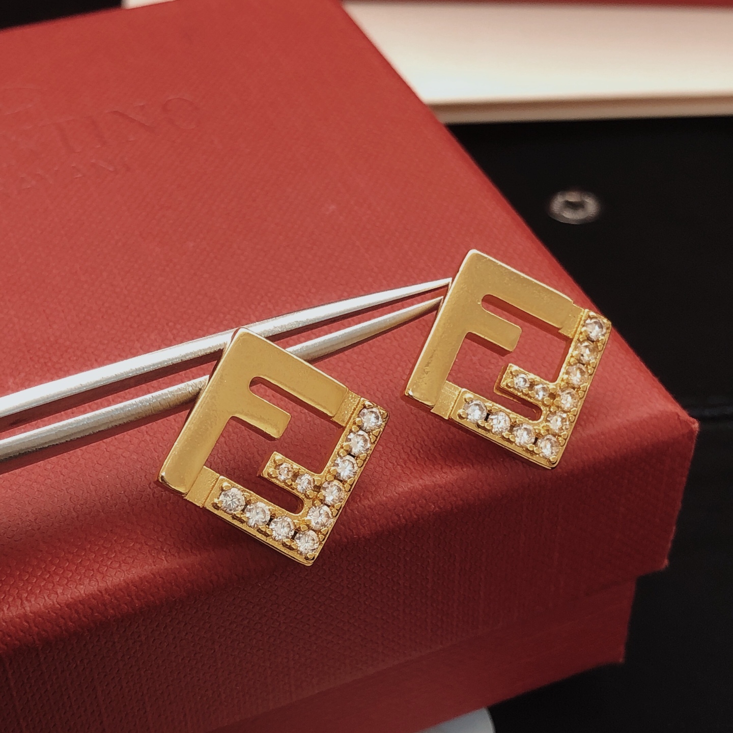 芬迪 Fendi 高定典藏高定典雅奢华珠宝首饰项链手链戒指 #CE347487 3