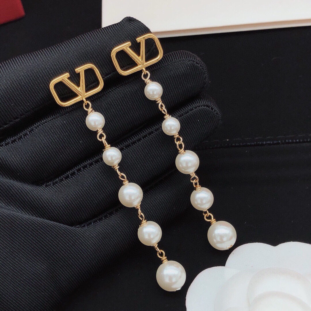 Valentino Haute Couture Haute Joaillerie Fine Jewelry Earrings Necklace