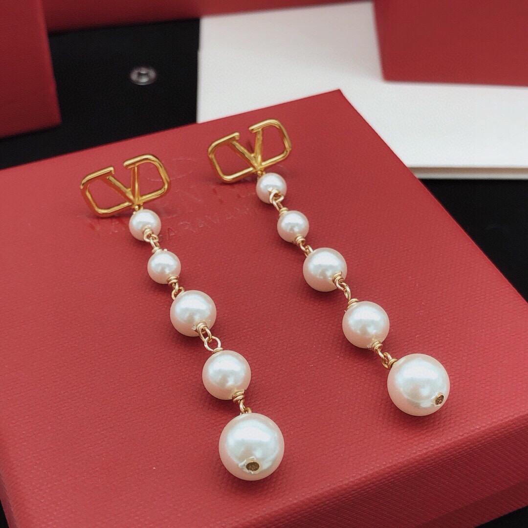 Valentino Haute Couture Haute Joaillerie Fine Jewelry Earrings Necklace 3