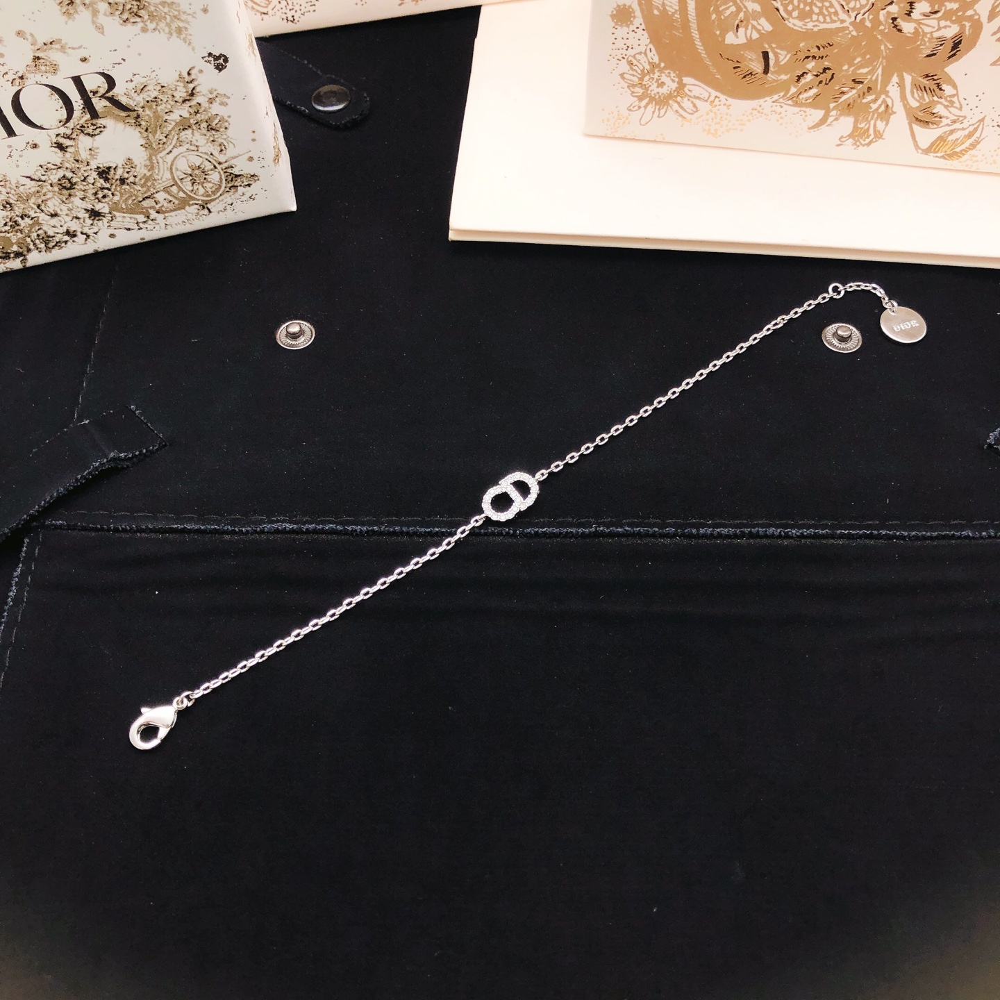 Valentino Haute Couture Haute Joaillerie Fine Jewelry Earrings Necklace 5