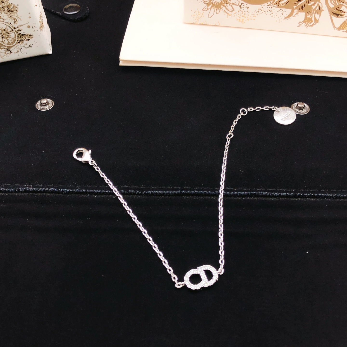 Valentino Haute Couture Haute Joaillerie Fine Jewelry Earrings Necklace 4