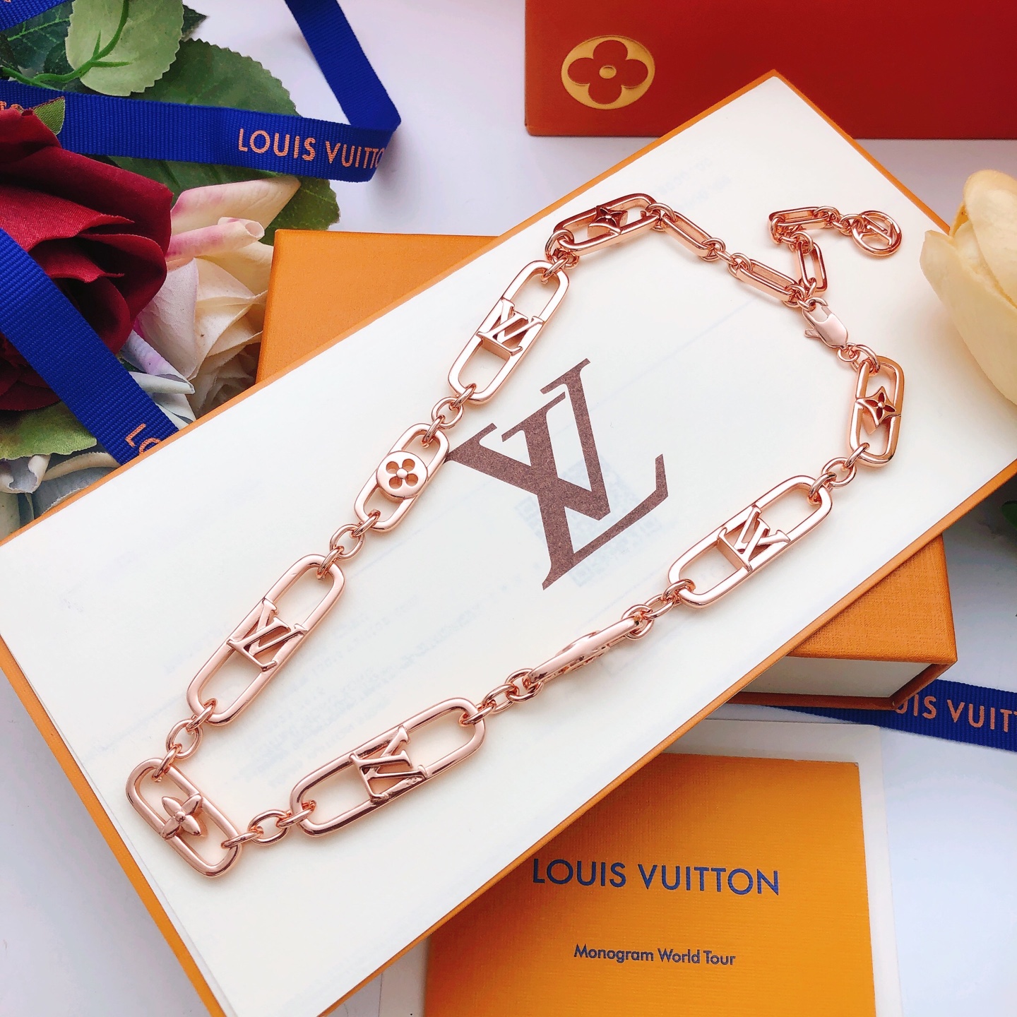 Louis Vuitton Classic Handcrafted Luxury Leather Shoulder Bag 2
