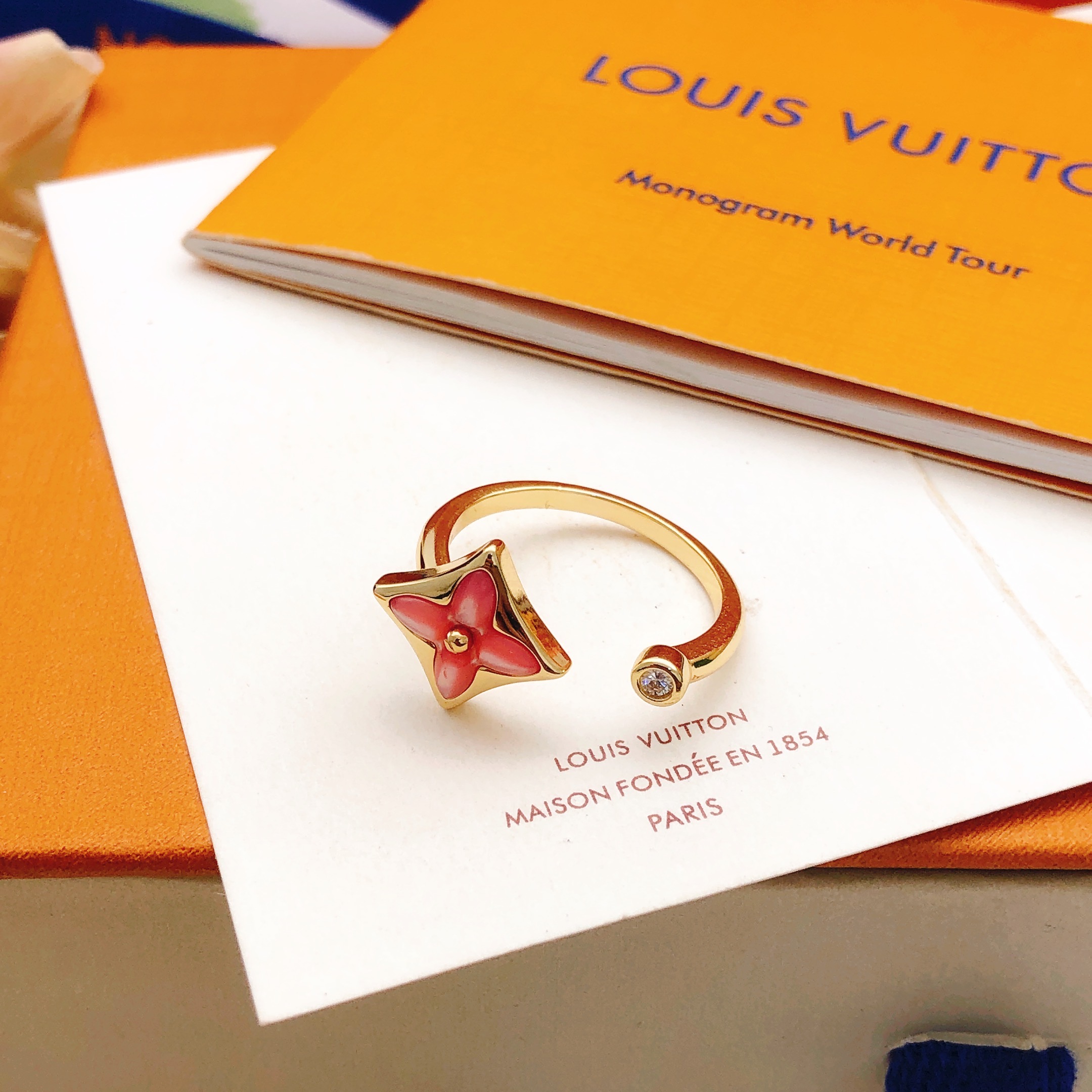 Louis Vuitton Haute Joaillerie Fine Jewelry Earrings Necklace Ring 4