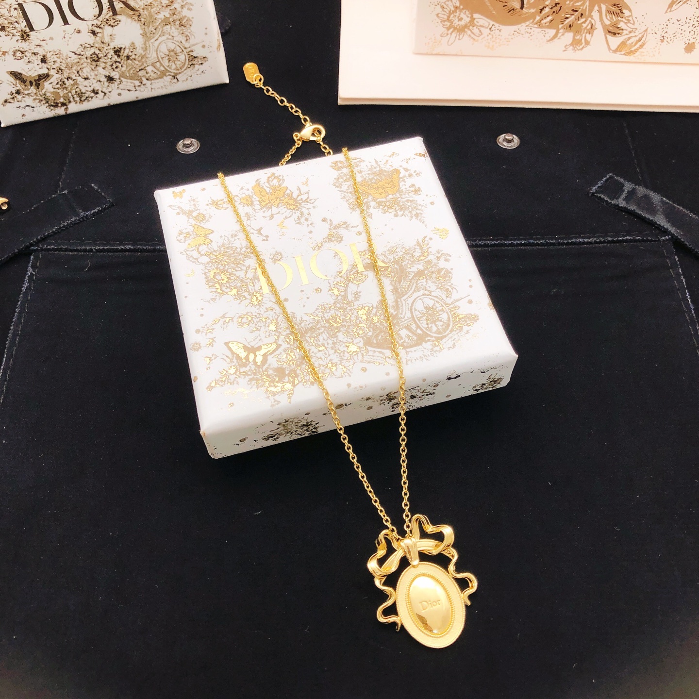Loewe Haute Couture Haute Joaillerie Fine Jewelry Earrings Necklace Ring 7