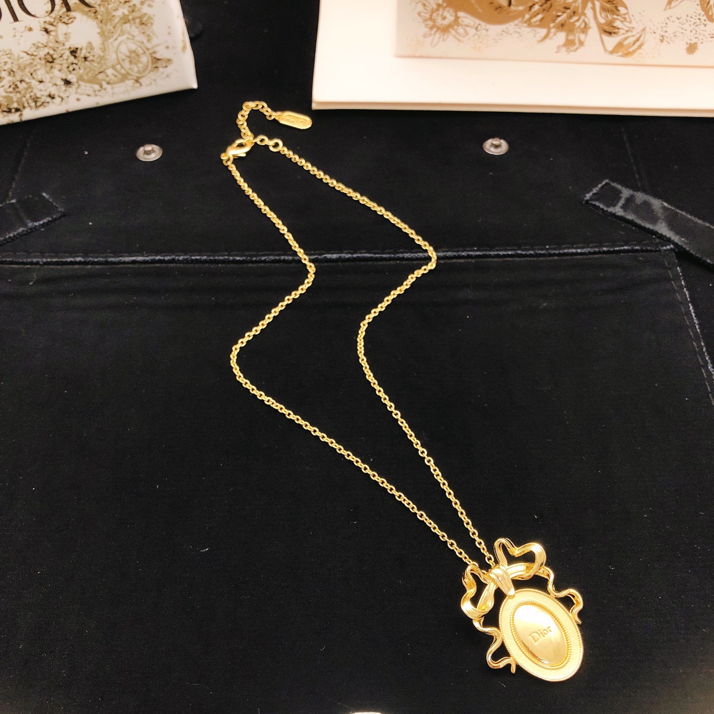 Loewe Haute Couture Haute Joaillerie Fine Jewelry Earrings Necklace Ring 4