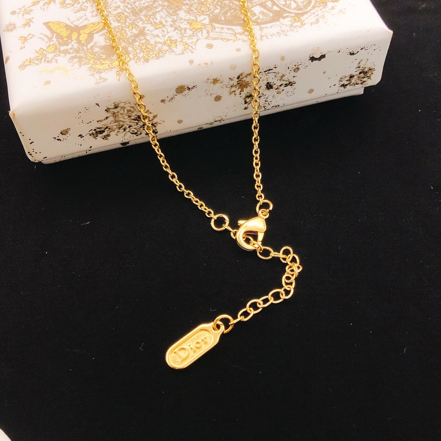 Loewe Haute Couture Haute Joaillerie Fine Jewelry Earrings Necklace Ring 8