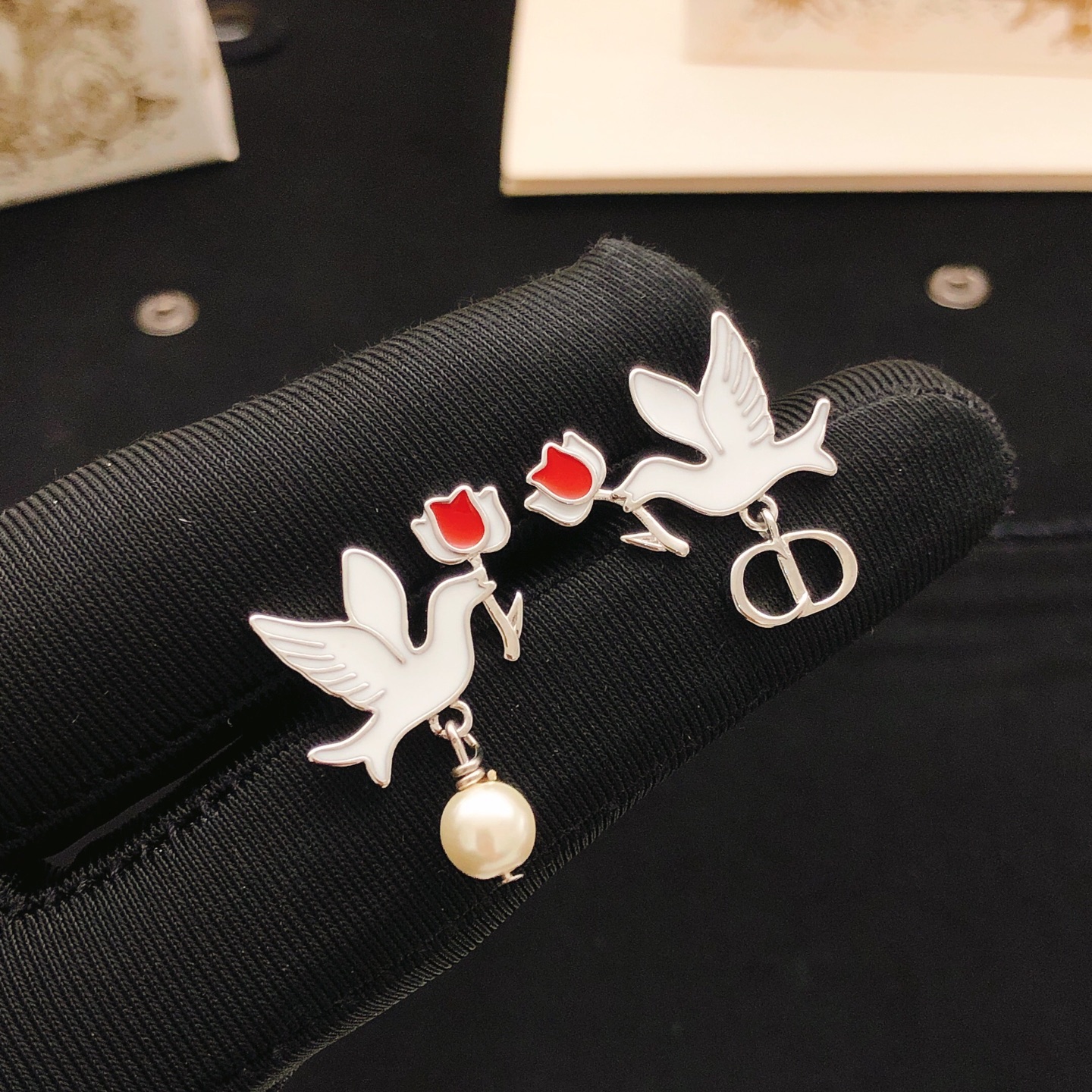 Loewe Haute Couture Haute Joaillerie Fine Jewelry Earrings Necklace Ring 2