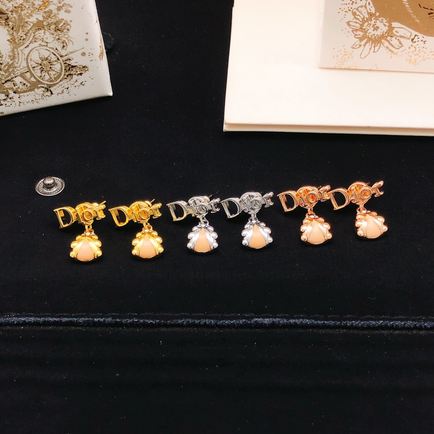Berluti Haute Couture Haute Joaillerie Fine Jewelry Earrings Necklace 5