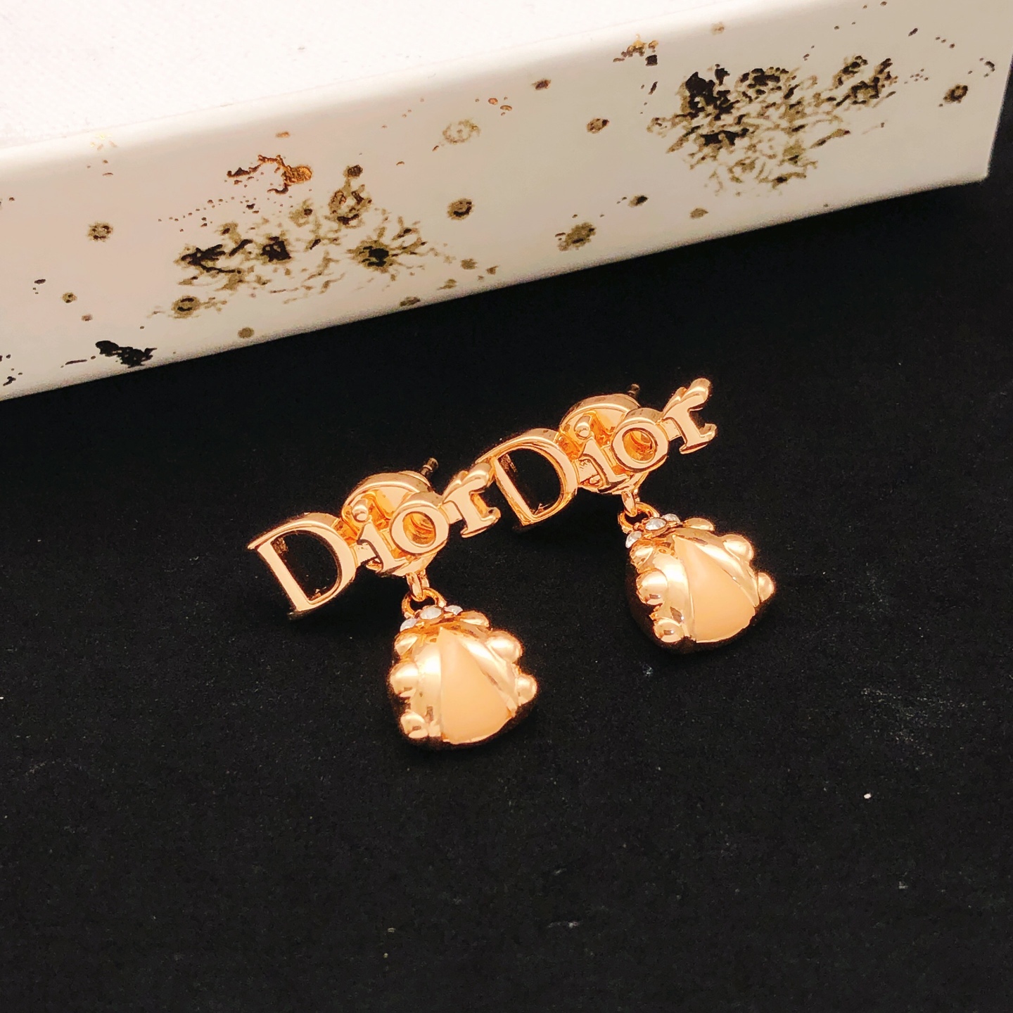 Berluti Haute Couture Haute Joaillerie Fine Jewelry Earrings Necklace 3