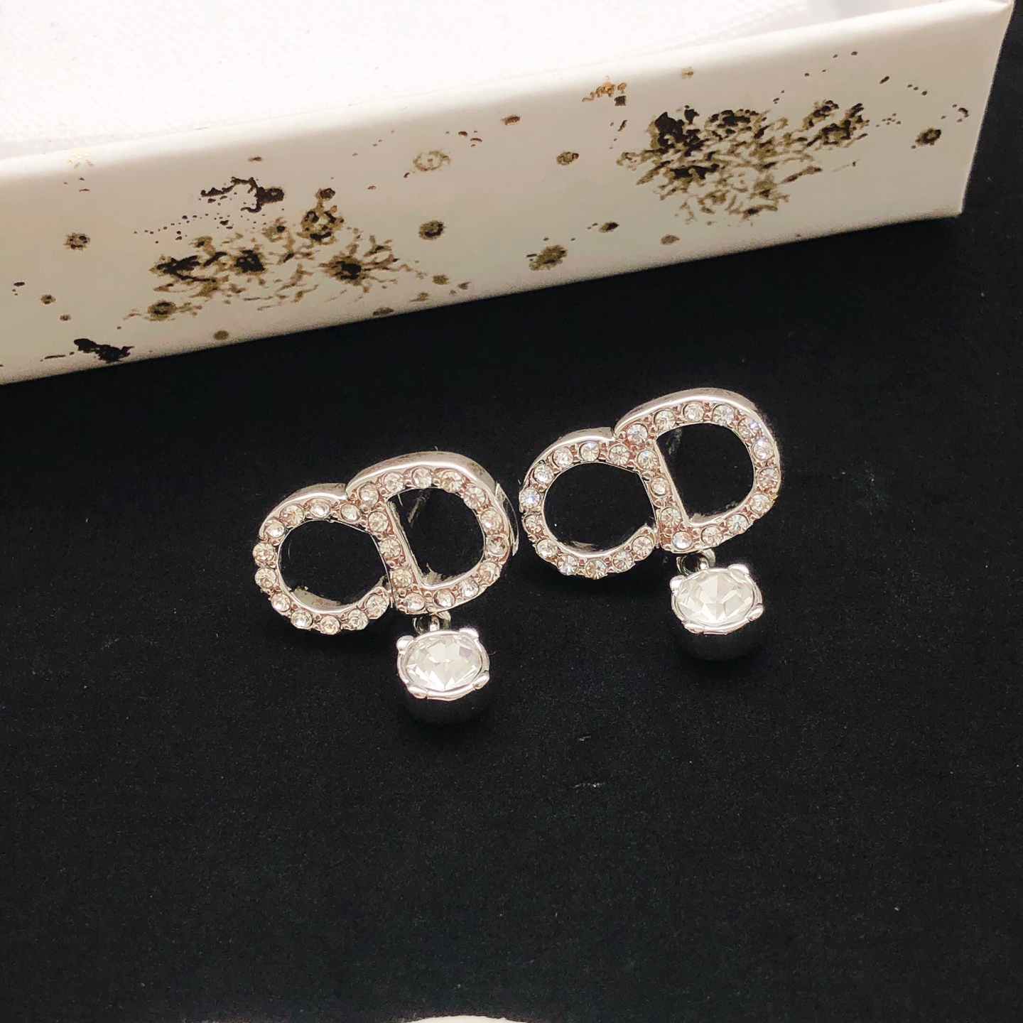 Chanel Haute Joaillerie Fine Jewelry Earrings Necklace Ring Ref 3