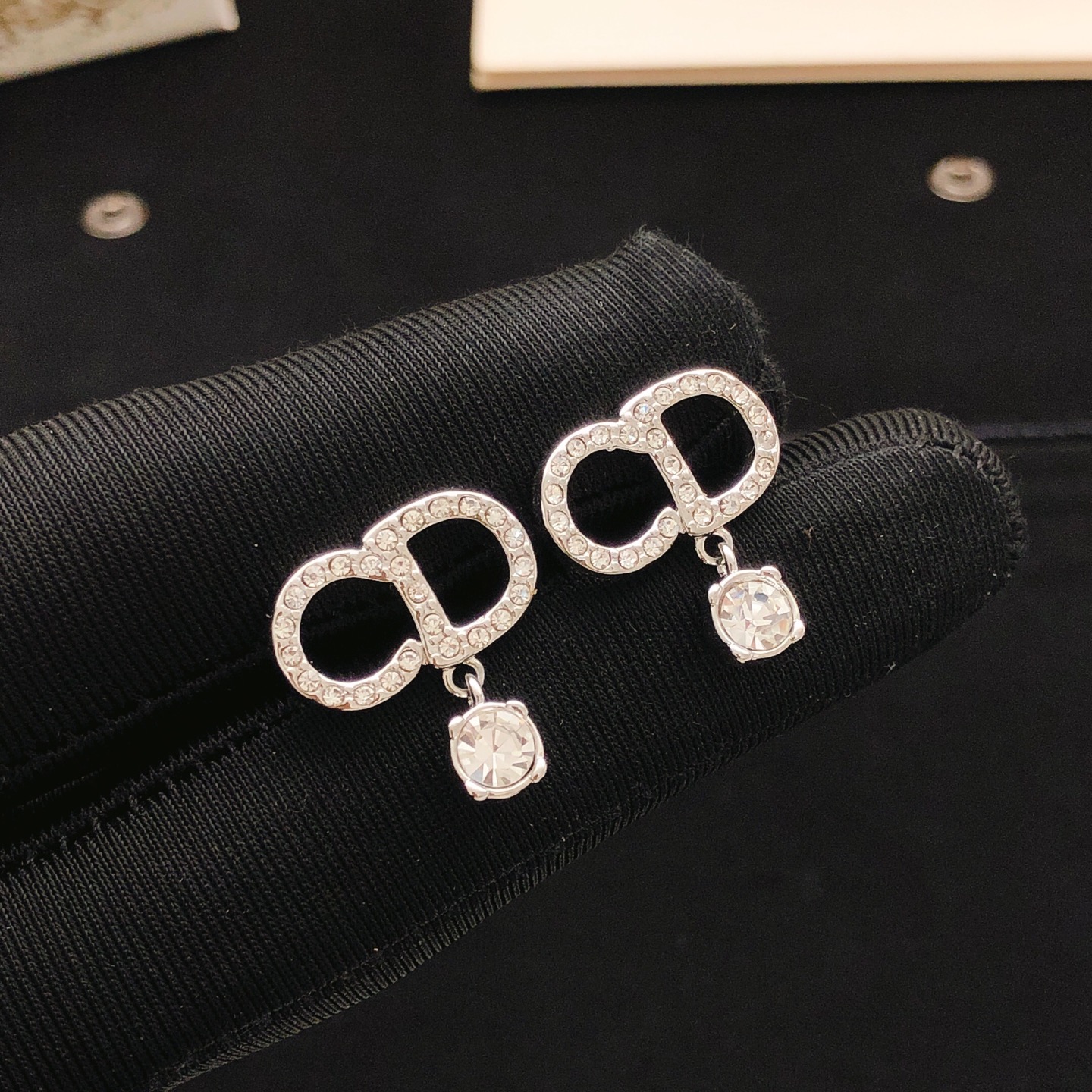 Chanel Haute Joaillerie Fine Jewelry Earrings Necklace Ring Ref 2