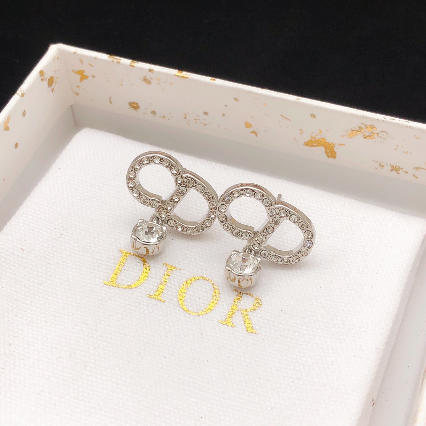 Chanel Haute Joaillerie Fine Jewelry Earrings Necklace Ring Ref 4