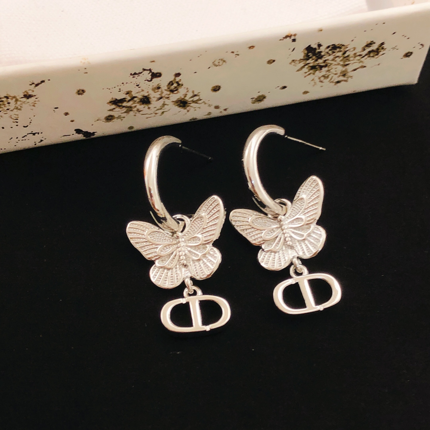 Christian Louboutin Haute Couture Haute Joaillerie Fine Jewelry Earrings 3