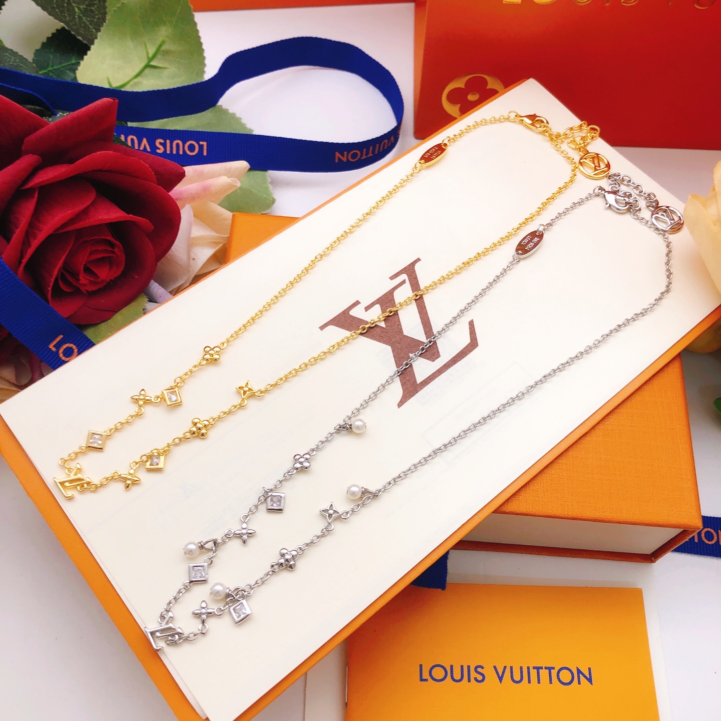 Louis Vuitton Classic Handcrafted Luxury Leather Shoulder Bag 8
