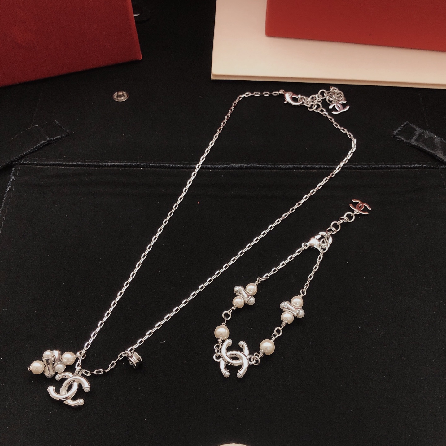 Van Cleef & Arpels Haute Couture Haute Joaillerie Fine Jewelry Earrings 2
