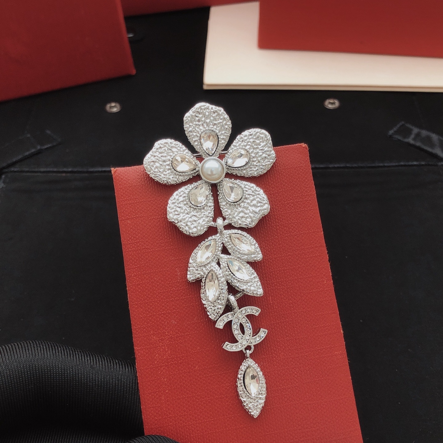 Alexander McQueen Haute Couture Haute Joaillerie Fine Jewelry Earrings 3