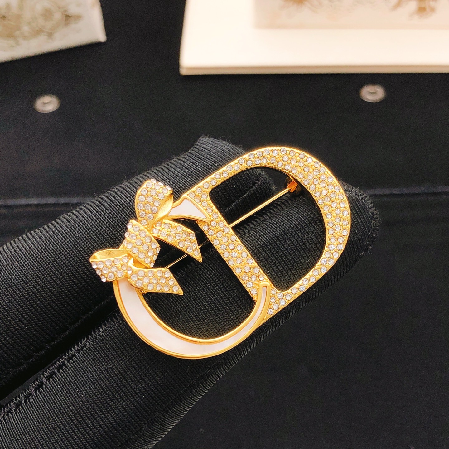 The Row Haute Couture Haute Joaillerie Fine Jewelry Earrings Necklace 5