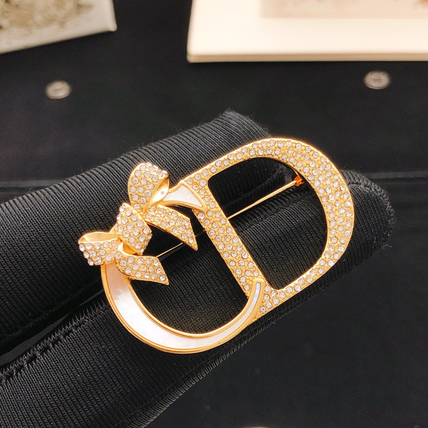 Moynat Haute Couture Haute Joaillerie Fine Jewelry Earrings Necklace 5