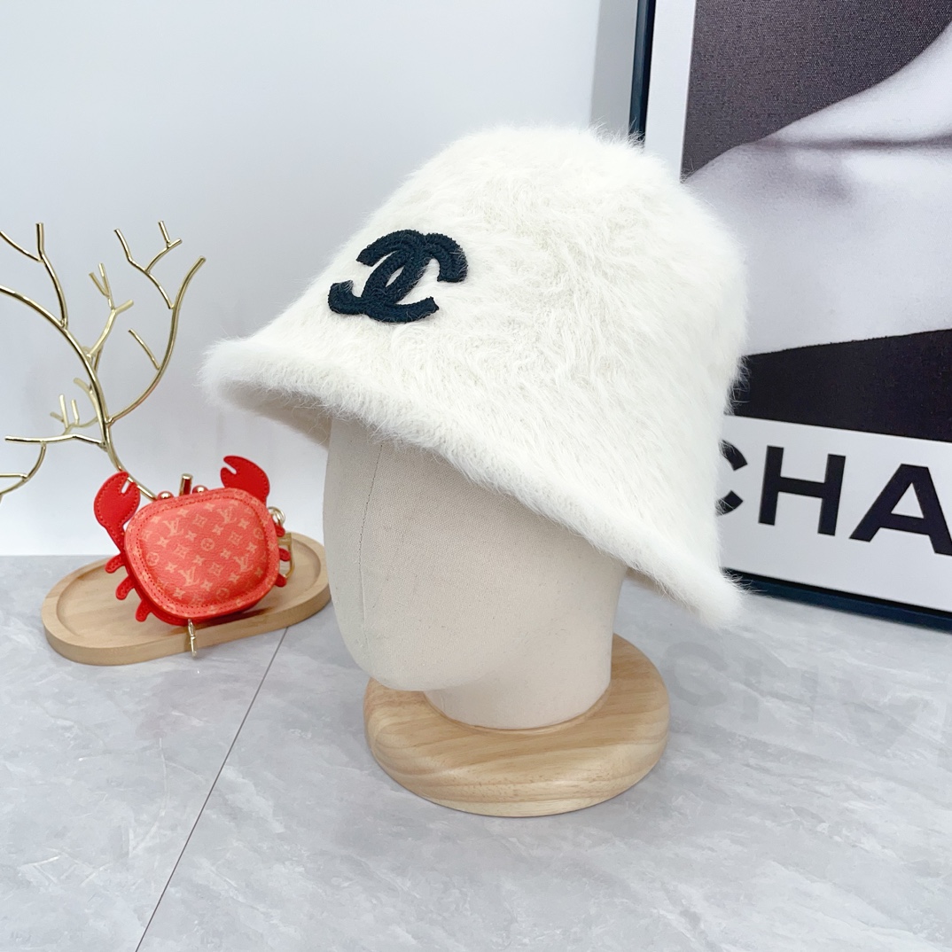 Chanel faux fur beret hat, front view