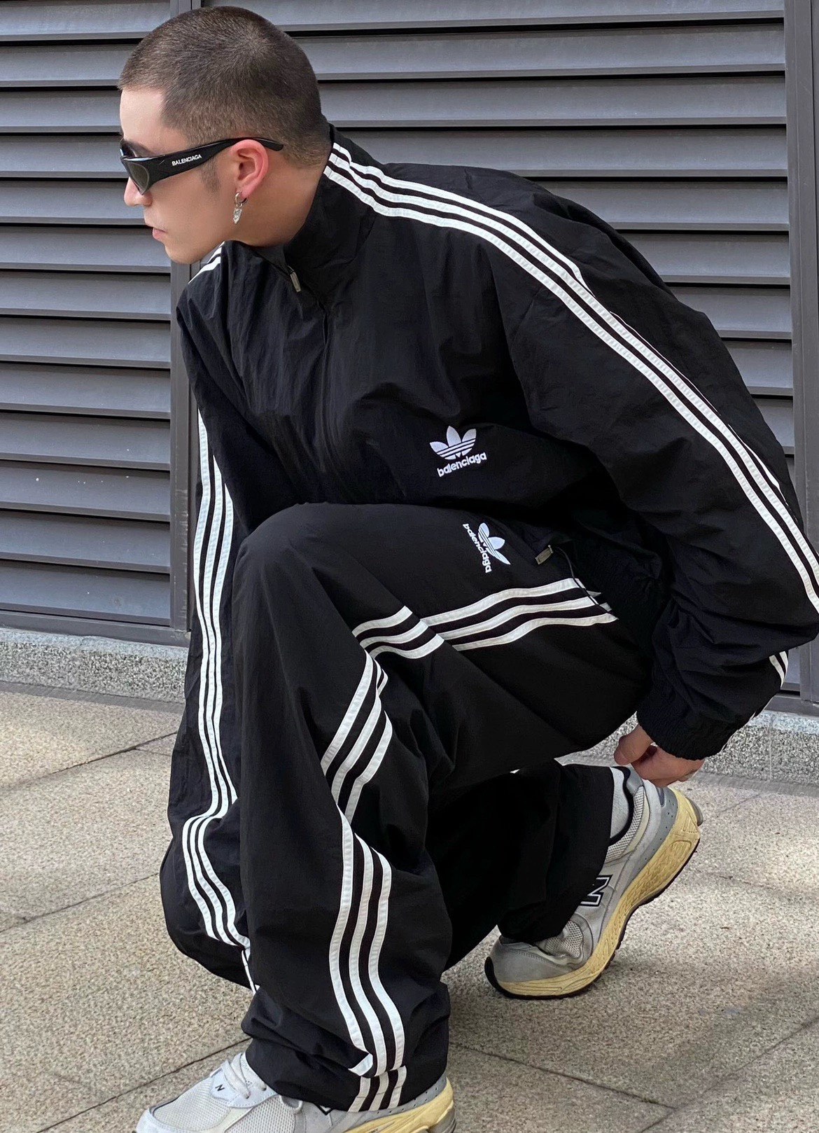 一整套出不拆分巴黎联名Adidas三叶草拉链外套冲锋衣套装AdidasxBalenc**合作系列非常好看