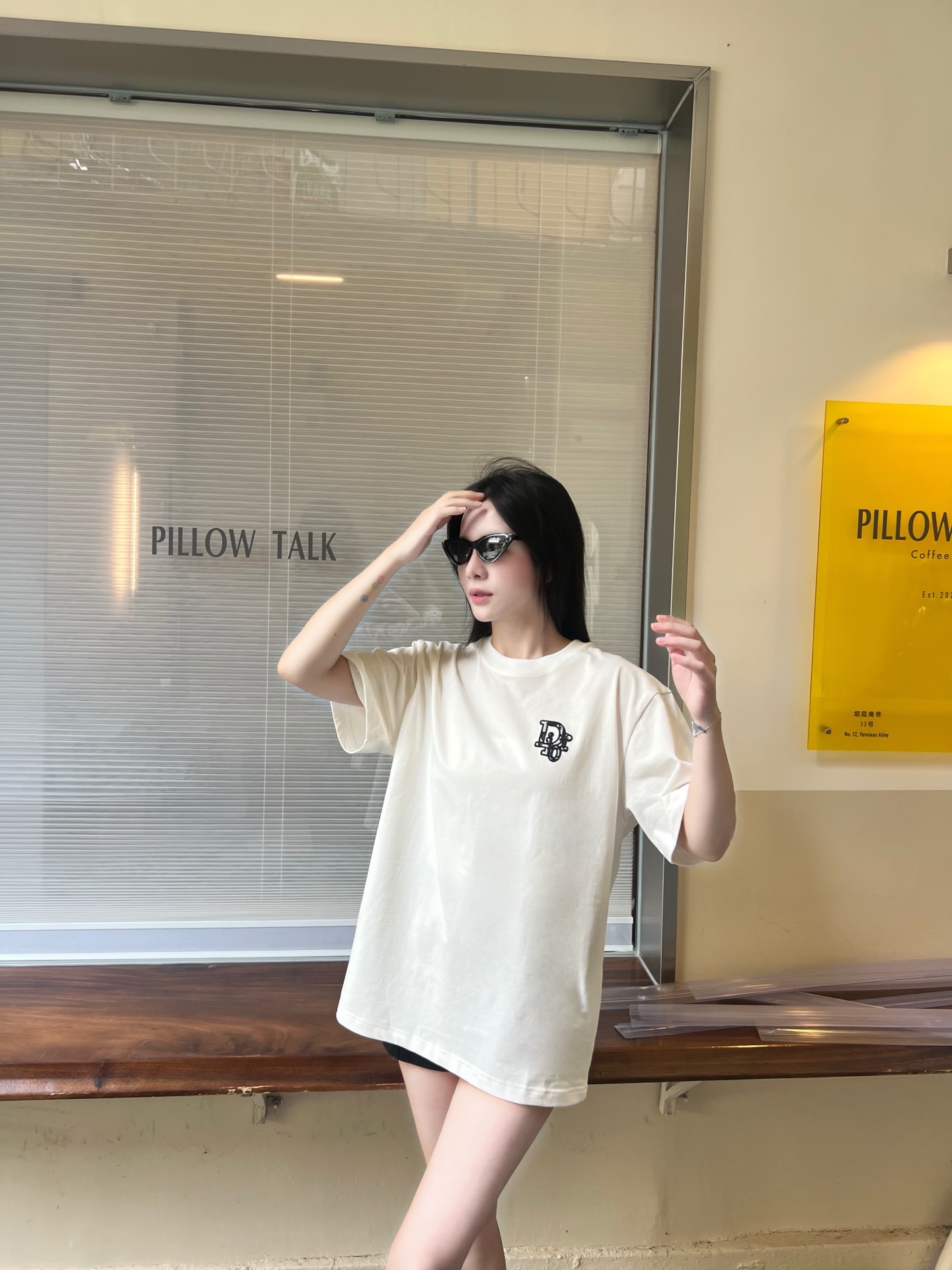 CD老花小标~夏季新款纯棉短袖T恤 高阶松弛感穿搭首选，经典老花小标刺绣，精致不张扬，低调彰显品味。高克