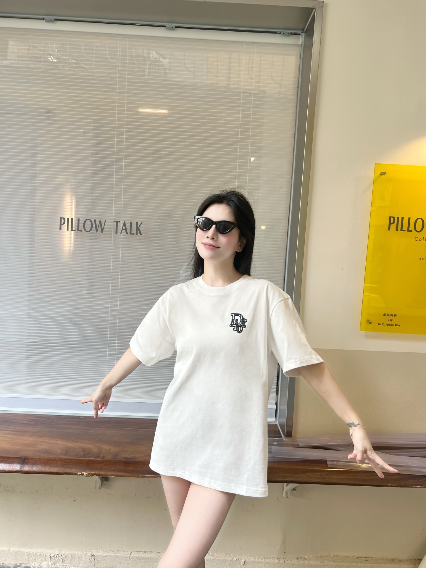 CD老花小标~夏季新款纯棉短袖T恤 高阶松弛感穿搭首选，经典老花小标刺绣，精致不张扬，低调彰显品味。高克