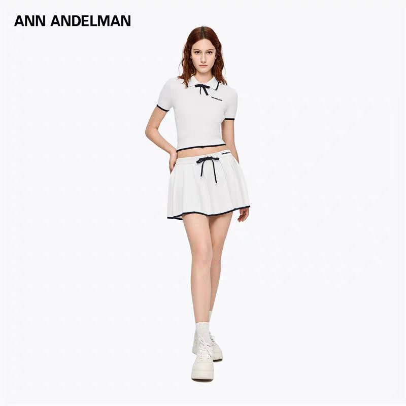 NO:898747,[Love] New style [Love]!  The latest ANN 26NEW bow lapel college style knitted suit, top + skirt pants. Color white, navy blue. Size SML.,,skirts,19860909[爱心]新款[爱心]！最新ANN 26NEW 蝴蝶结翻领学院风针织套装,上衣+裙裤.颜色白、藏蓝.尺码SML.,,skirts,,Women's clothing