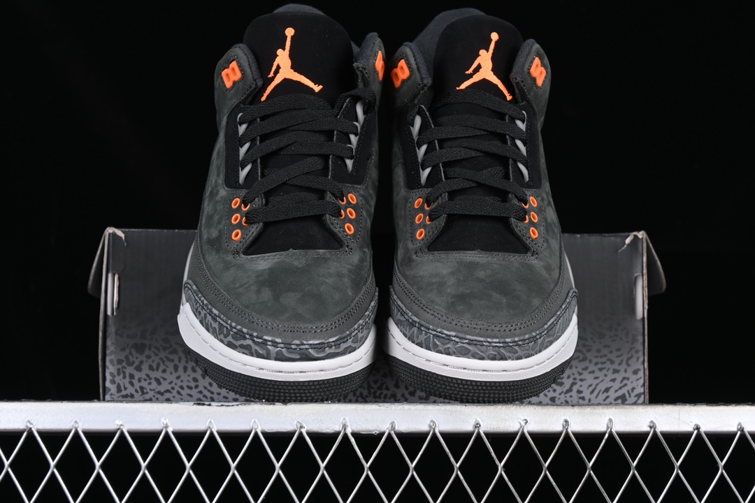 💰190真标💰280公司级💰380纯原💰480顶级
Air Jordan 3 Retro "Fear" AJ3 乔3恐惧 深灰 CT8532-080
#鞋款采用全橙色和黑色配色方案,采用优质深灰色翻毛皮鞋面,后跟黑色和白色斑点中底,搭配黑色橡胶外底,特别是橙色撞色设计突出了鞋款的亮点
尺码:40 40.5 41 42 42.5 43 44 44.5 45 46 47.5 WME5