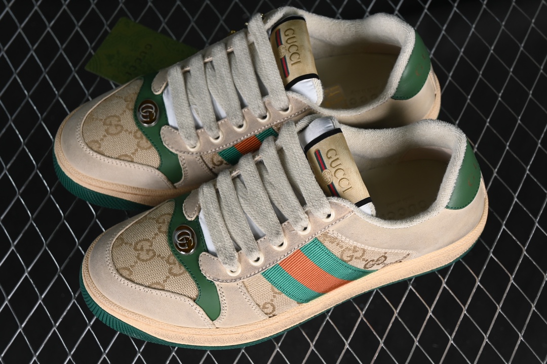 💰190真标💰280公司级💰380纯原💰520顶级
Gucci Distressed Screener Sneaker 古驰小脏鞋系列 经典原型复古百搭做旧老爹板鞋 9Y9209443
#独家定制代购版 海外专供批次 原厂订单 目前市面最强 全身20几个细节点全部做到一致还原
#官网同步最新满天星礼盒全套包装 高端零售海外实体专供 混卖版 渠原道装 原版做旧 右脚鞋侧嵌入NFC防伪芯片装置+鞋盒标二唯码扫描 秒进官网
#原装意大利进口 里外全皮 全套包装 全头层顶级软牛皮 广东代工出品 原档原标原盒 随意对比任何版本
尺码:35 36 37 38 39 40 41 42 43 44 45 MBJ0