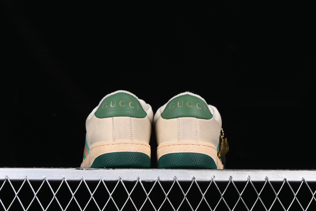 💰190真标💰280公司级💰380纯原💰520顶级
Gucci Distressed Screener Sneaker 古驰小脏鞋系列 经典原型复古百搭做旧老爹板鞋 9Y9209443
#独家定制代购版 海外专供批次 原厂订单 目前市面最强 全身20几个细节点全部做到一致还原
#官网同步最新满天星礼盒全套包装 高端零售海外实体专供 混卖版 渠原道装 原版做旧 右脚鞋侧嵌入NFC防伪芯片装置+鞋盒标二唯码扫描 秒进官网
#原装意大利进口 里外全皮 全套包装 全头层顶级软牛皮 广东代工出品 原档原标原盒 随意对比任何版本
尺码:35 36 37 38 39 40 41 42 43 44 45 MBJ0