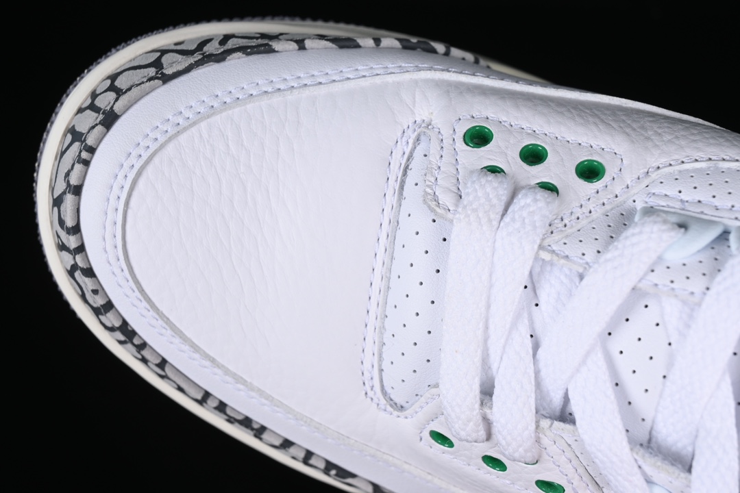 特价🉐️280
Air Jordan 3 "Lucky Green" AJ3 乔3绿水泥 CK9246-136
#鞋款以白色、幸运绿、校园红、水泥灰为主色调,采用白色皮革底座,搭配经典爆裂纹和绿色增加对比度。搭载红色飞人LOGO鞋舌,呈现OG外观。
尺码:40 40.5 41 42 42.5 43 44 44.5 45 46 47.5 3.D4