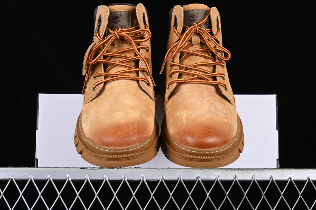 💰320纯原
Timberland 添柏岚/天伯伦户外中帮休闲鞋系列 TB10077麦色
#广东大厂品质,原盒原包装,面料采用意大利,顶级磨砂细纹牛皮,搭配防臭防腐真皮乳胶鞋垫,给您完美的穿着体验,质量考究耐穿
尺码:39 40 41 42 43 44 皮鞋码 MBE5