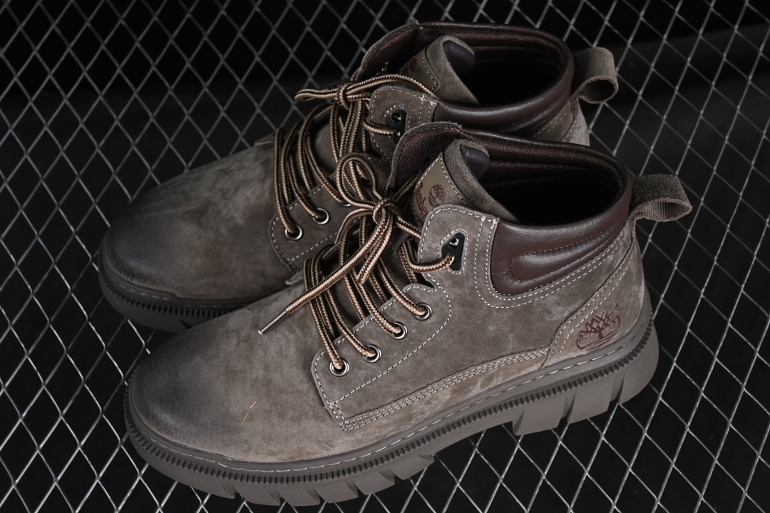 💰320纯原
Timberland 添柏岚/天伯伦户外中帮休闲鞋系列 TB10077黑色
#广东大厂品质,原盒原包装,面料采用意大利,顶级磨砂细纹牛皮,搭配防臭防腐真皮乳胶鞋垫,给您完美的穿着体验,质量考究耐穿
尺码:39 40 41 42 43 44 皮鞋码 MBE5