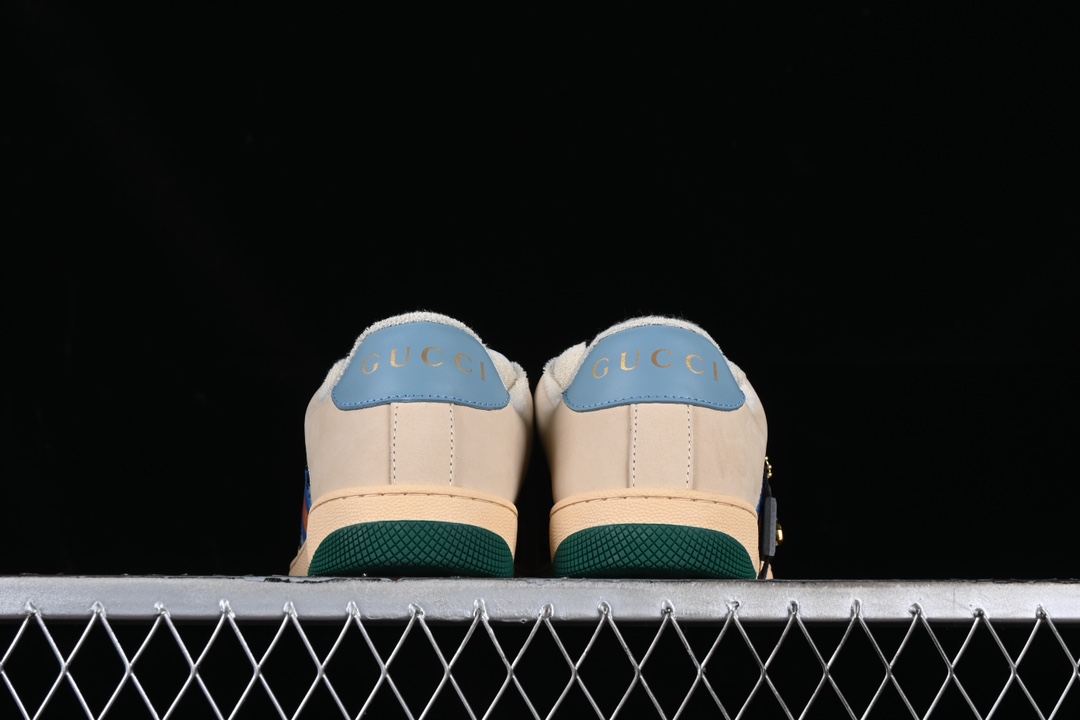💰190真标💰280公司级💰380纯原💰520顶级
Gucci Distressed Screener Sneaker 古驰小脏鞋系列 经典原型复古百搭做旧老爹板鞋 9Y9209443
#独家定制代购版 海外专供批次 原厂订单 目前市面最强 全身20几个细节点全部做到一致还原
#官网同步最新满天星礼盒全套包装 高端零售海外实体专供 混卖版 渠原道装 原版做旧 右脚鞋侧嵌入NFC防伪芯片装置+鞋盒标二唯码扫描 秒进官网
#原装意大利进口 里外全皮 全套包装 全头层顶级软牛皮 广东代工出品 原档原标原盒 随意对比任何版本
尺码:35 36 37 38 39 40 41 42 43 44 MBJ0