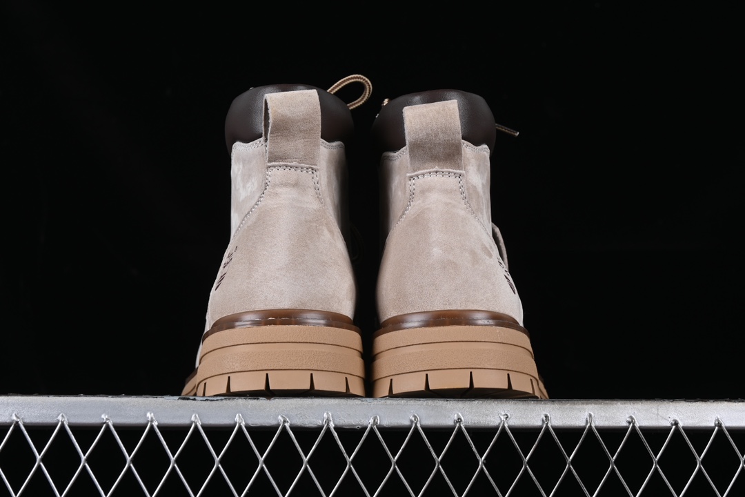 💰320纯原
Timberland 添柏岚/天伯伦户外中帮休闲鞋系列 TB10078黑色
#广东大厂品质,原盒原包装,面料采用意大利,顶级磨砂细纹牛皮,搭配防臭防腐真皮乳胶鞋垫,给您完美的穿着体验,质量考究耐穿
尺码:39 40 41 42 43 44 皮鞋码 MBE5