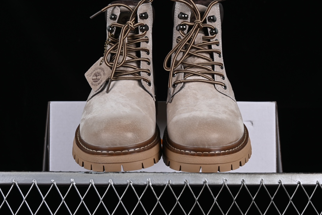 💰320纯原
Timberland 添柏岚/天伯伦户外中帮休闲鞋系列 TB10078黑色
#广东大厂品质,原盒原包装,面料采用意大利,顶级磨砂细纹牛皮,搭配防臭防腐真皮乳胶鞋垫,给您完美的穿着体验,质量考究耐穿
尺码:39 40 41 42 43 44 皮鞋码 MBE5