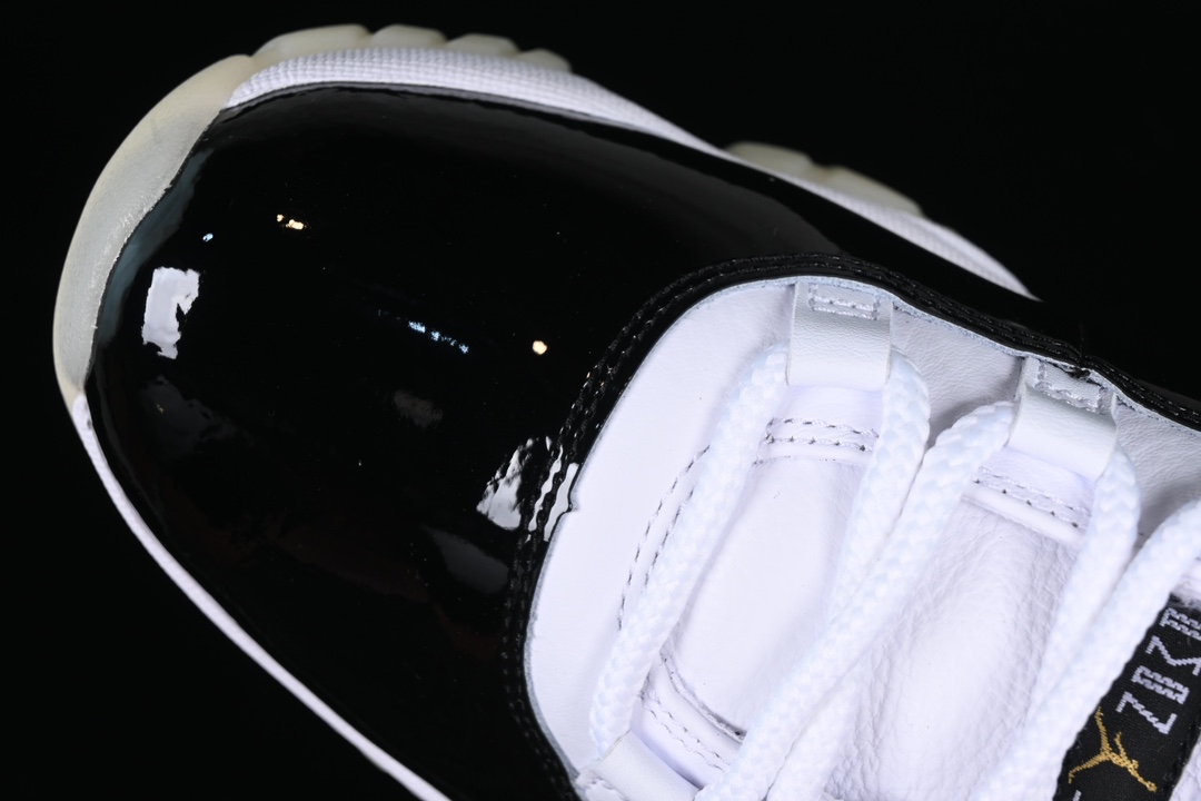 特价 OG版 Air Jordan 11 