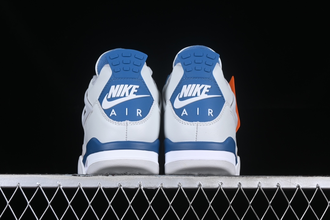 💰190真标💰280公司级💰380纯原💰460顶级
Air Jordan 4 Retro "Military Blue" AJ4 乔4白蓝灰元年配色 FV5029-141
#采用经典的白色、军蓝色和中性灰色为配色方案,以白色皮革鞋面,鞋头采用中性灰色覆面,鞋眼、中底、鞋跟片和鞋舌上的Jumpman标志均采用军蓝色撞色设计,最后以白色、蓝色和灰色橡胶外底,鞋跟搭配白色“Nike Air”Logo完善设计。
尺码:40 40.5 41 42 42.5 43 44 44.5 45 46 47.5 HCF6