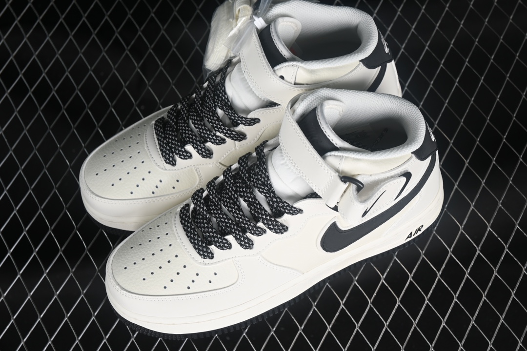 💰300纯原
 Nk Air Force 1'07 Mid 米黑勾 满天星 空军一号中帮休闲板鞋 SH0235-511
#客供高亮3m反光 定制头成皮料 定制鞋盒 原楦原纸板 纯正版型 内置全掌气垫
尺码：36 36.5 37.5 38 38.5 39 40 40.5 41 42 42.5 43 44 44.5 45 9.D4